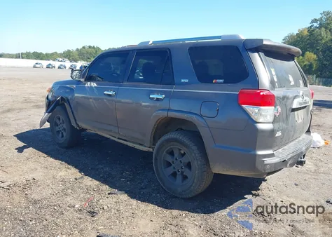 2013 Toyota 4Runner Sr5 z USA, uszkodzony, nr VIN JTEZU5JR7D5054048